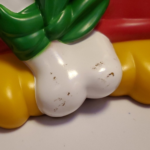 New Disneyland 2018 Holiday Pluto popcorn bucket - Picture 6 of 6